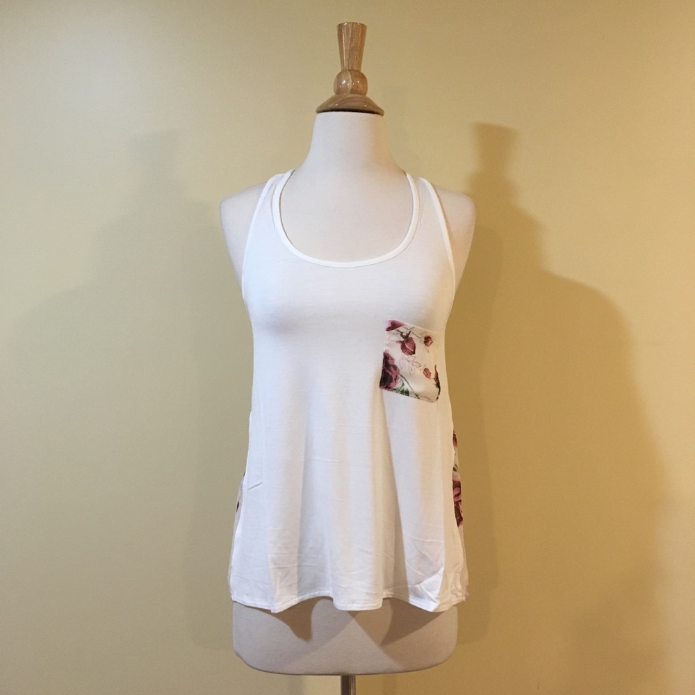 Sheer Floral Back Racerback Pocket Tank Top - Picture 2 of 5